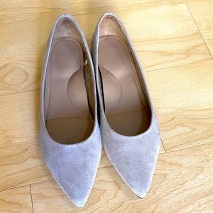 uniqlo flat shoe in grey color. US 8.5